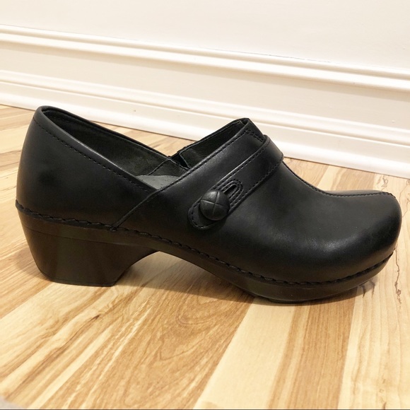 Dansko Shoes - Dansko Solstice Leather Clogs